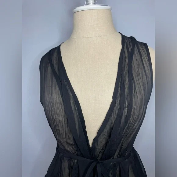 Women’s Band of Gypsies Black Lace Vest - Picture 6 of 8